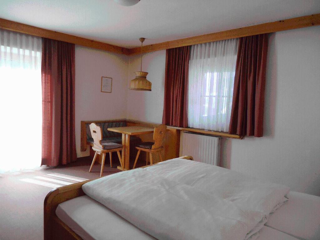Landgasthof Dorferwirt Oberau Room photo